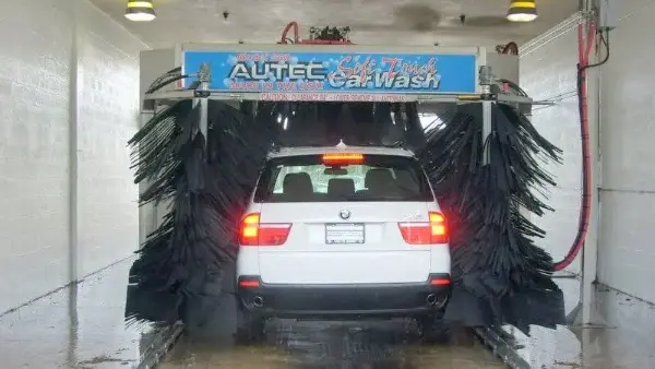 Lexus auto dealer automatic car wash system